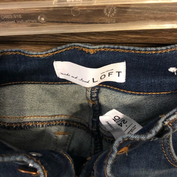 Jeans - Picture 3 of 4